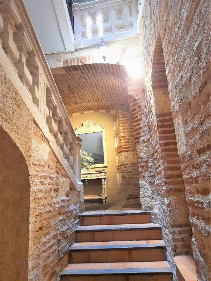 Pied A Terre De Charme Apartment Albi Luaran gambar